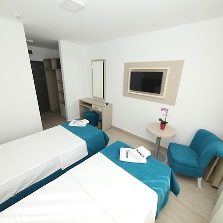 Hotel Delfin Мамая Екстериор снимка
