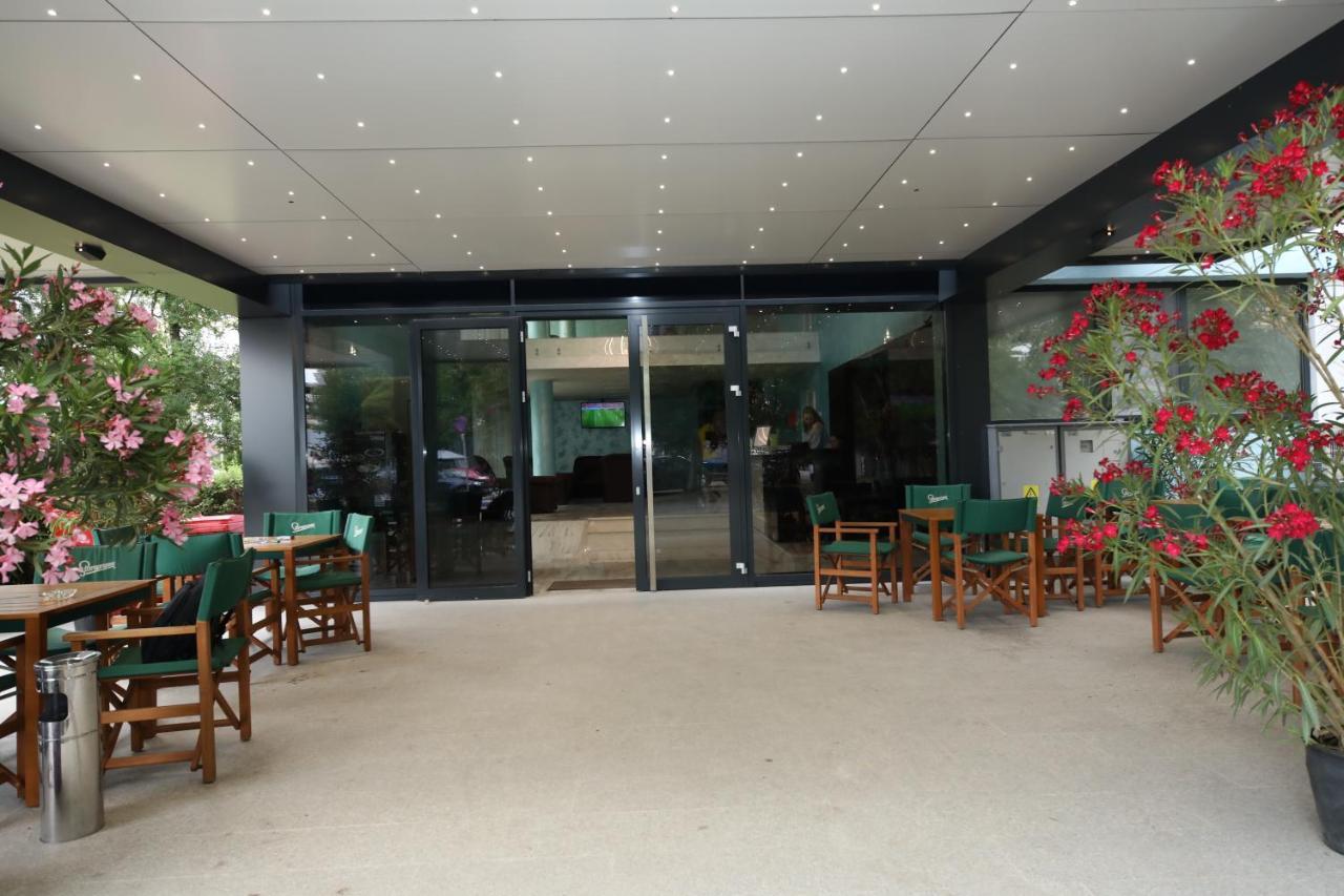 Hotel Delfin Мамая Екстериор снимка
