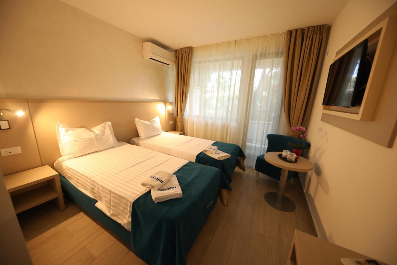 Hotel Delfin Мамая Екстериор снимка