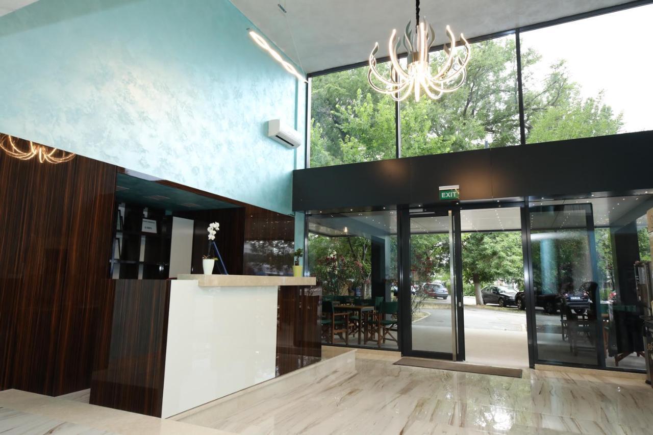 Hotel Delfin Мамая Екстериор снимка